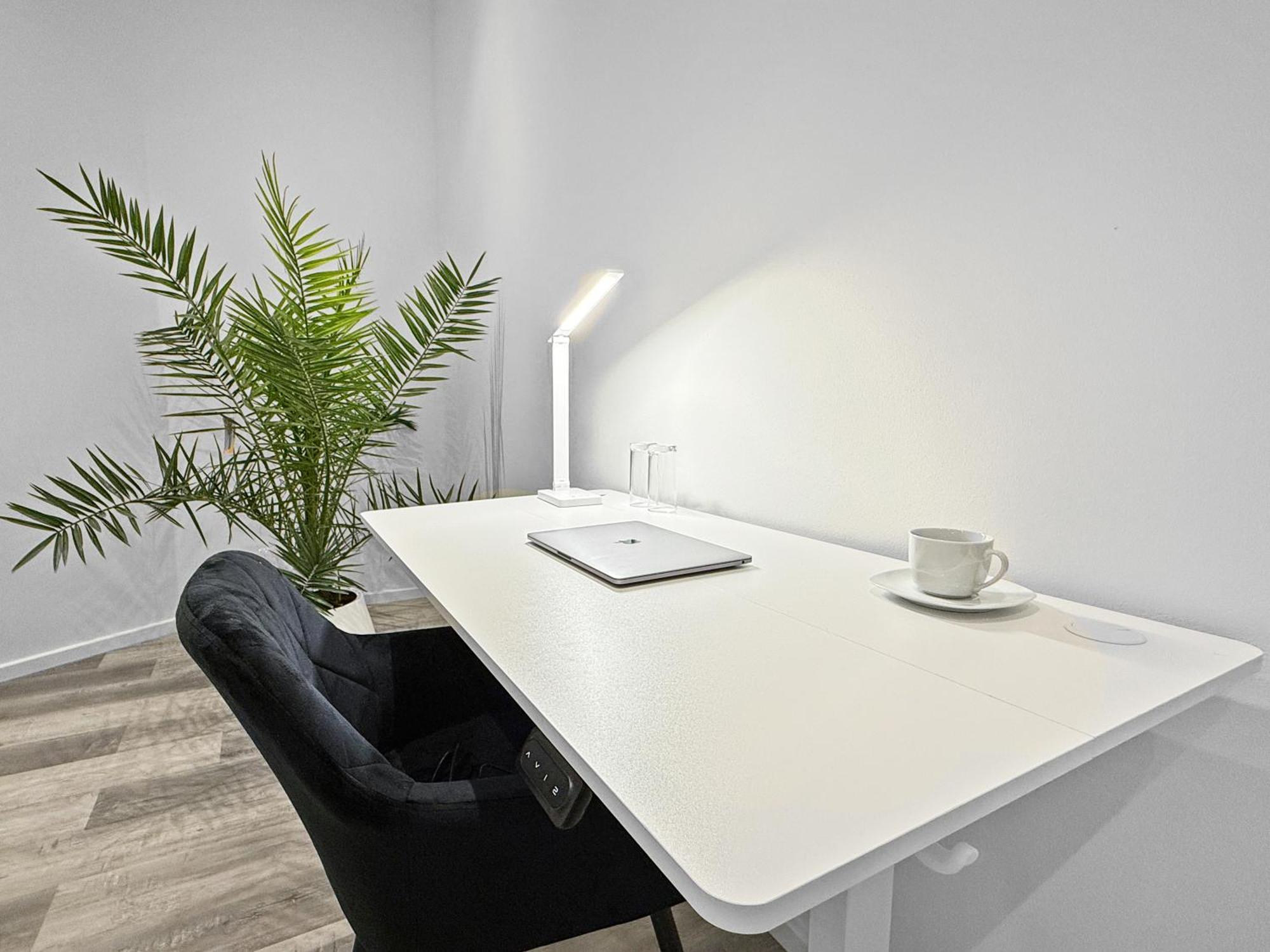 Appartement Premium Mit Balkon Und 3 Br Hannover