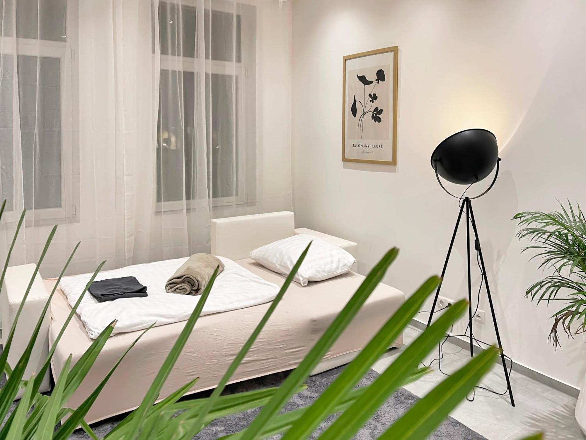 Apartment Premium Mit Balkon Und 3 Br Hannover